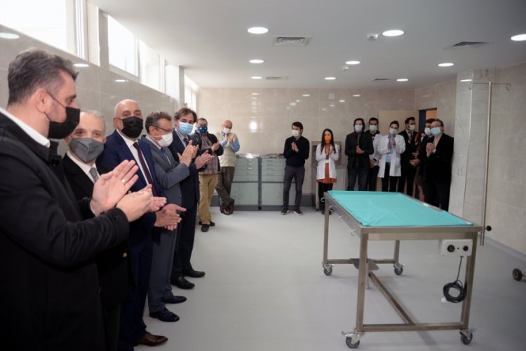 Bursa'da 20 yıllık laboratuvarlar bağışlarla yenilendi