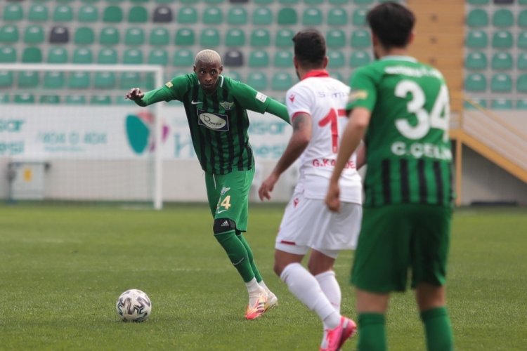 Akhisarspor beraberliği unuttu