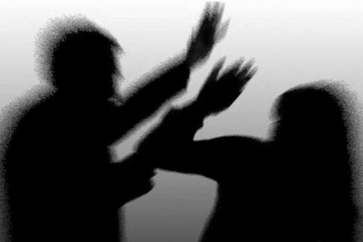 İngiltere'de şiddete uğrayan kadınların y&uuml;zde 71'i evlerinde katledildi