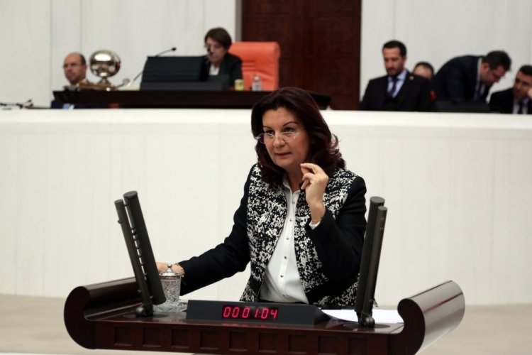 Bursa Milletvekili Karabıyık: &Ouml;ğrenci Andı, okullarda gururla okunmaya devam etmelidir