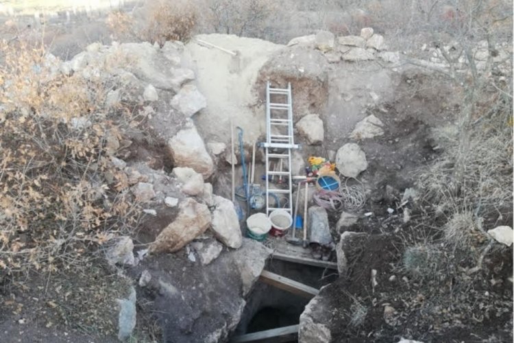Ka&ccedil;ak kazı 2 kişi su&ccedil;&uuml;st&uuml; yakalandı