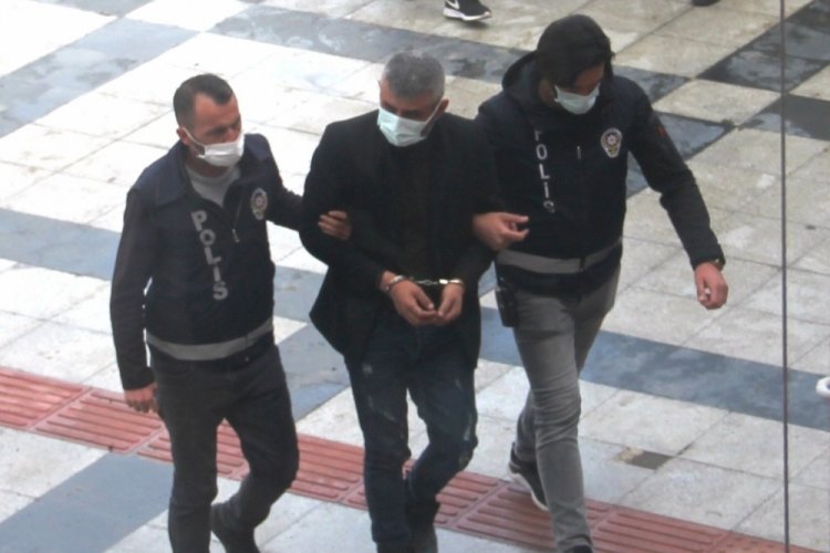 Evde tartıştığı arkadaşını başından vurarak &ouml;ld&uuml;rd&uuml;
