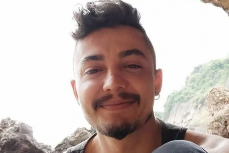 'Babacığım seni seviyorum' deyip kayıplara karıştı