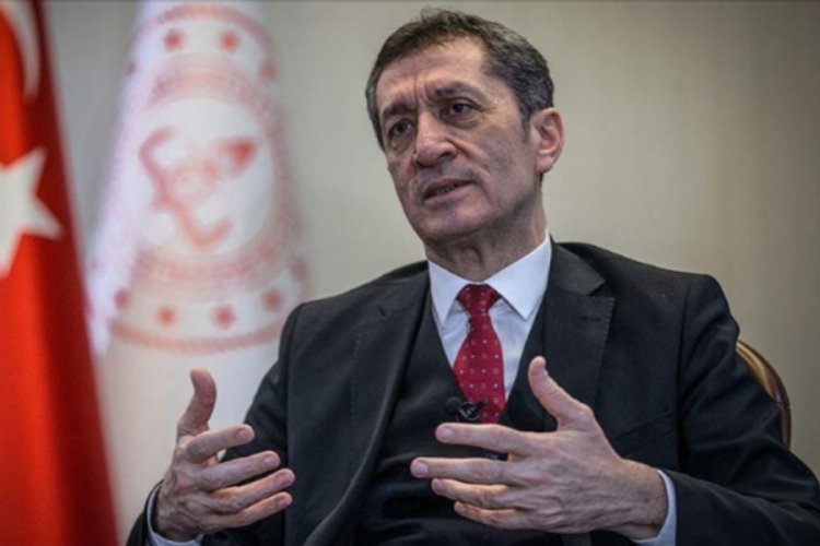 Ziya Sel&ccedil;uk, okulların a&ccedil;ık olduğu &uuml;lkeleri paylaştı