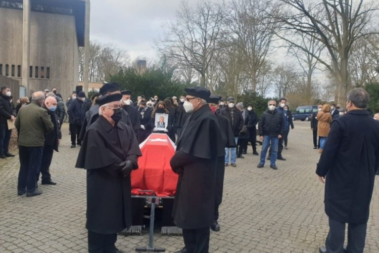 Almanya'da vefat eden Kore Gazisi, son yolculuğuna uğurlandı