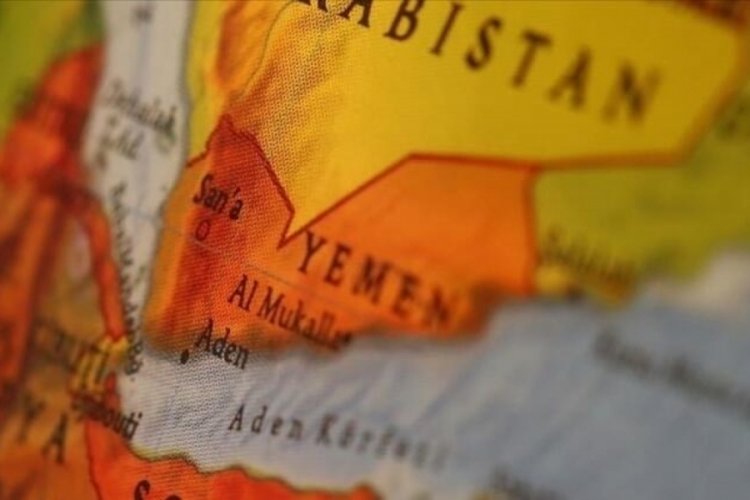 Yemen'de hayat pahalılığını protesto eden g&ouml;stericiler h&uuml;k&uuml;met sarayına girdi