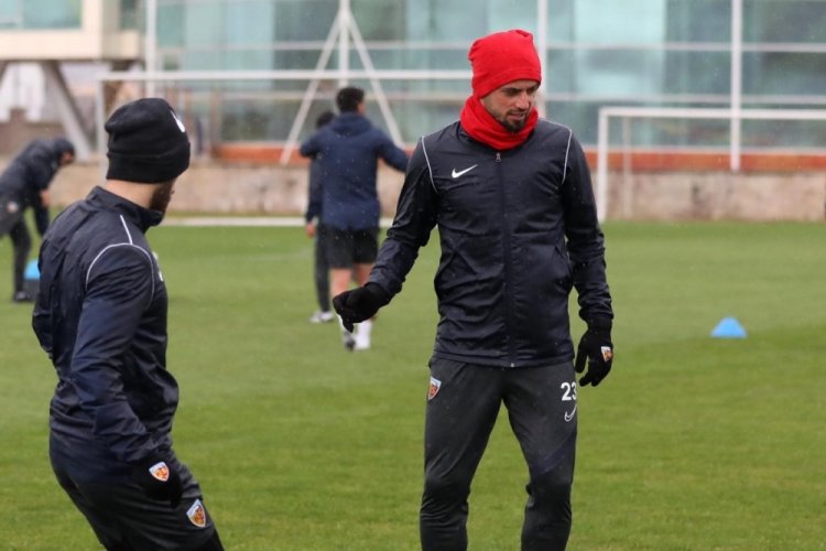 Kayserispor'da Fatih Karag&uuml;mr&uuml;k ma&ccedil;ı hazırlıkları s&uuml;rd&uuml;