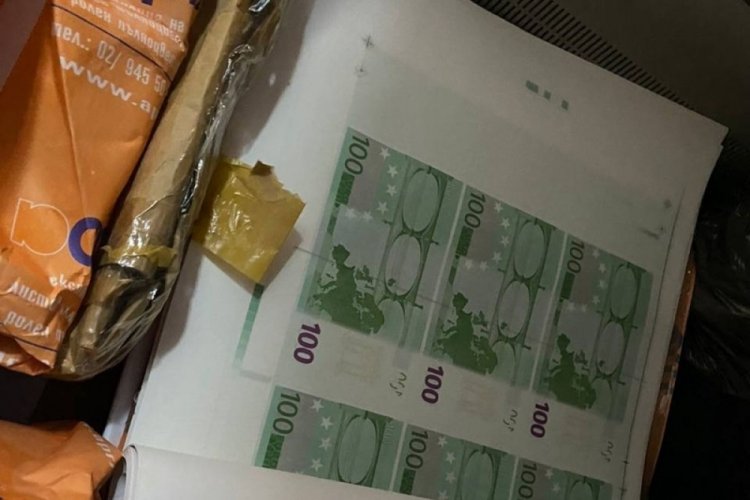 &Uuml;niversite matbaasında milyonlarca sahte d&ouml;viz ele ge&ccedil;irildi