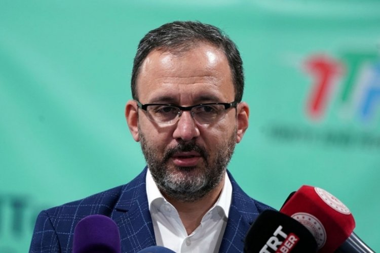Bakan Kasapoğlu'ndan Erhan &Ouml;nal i&ccedil;in taziye