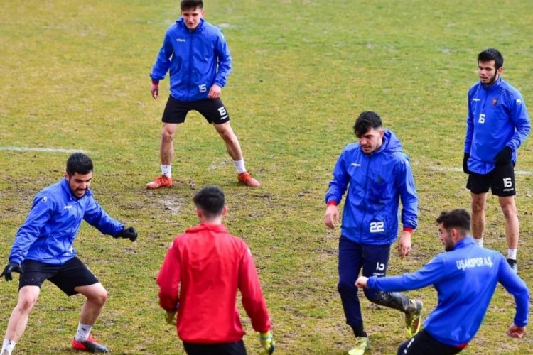 Uşakspor, Hacettepe ma&ccedil;ı hazırlıklarını s&uuml;rd&uuml;rd&uuml;