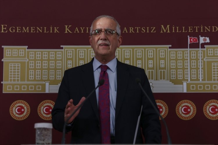 AK Parti&nbsp;Bursa&nbsp;Milletvekili Aydın, Halep&ccedil;e katliamı kurbanlarını andı