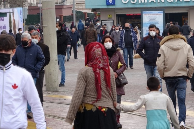 Haftalık Kovid-19 vaka sayısı 57 ilde arttı, 24 ilde azaldı! Bursa'da ciddi artış...