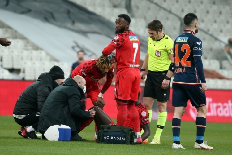 Aboubakar tedbir ama&ccedil;lı oyundan alındı