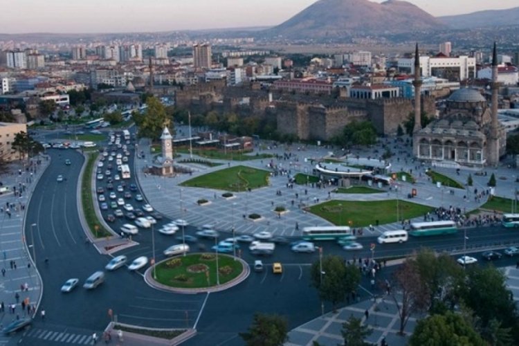 Kayseri'de taziye, mevlit, cenaze ve nişan yemeği gibi etkinlikler sınırlandırıldı