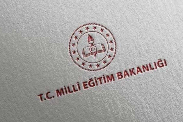 MEB, tablet ve kırtasiye malzemesi dağıttı