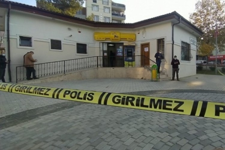 Bursa'da PTT şubesinden silahlı soygun yapan 2 kişi g&ouml;zaltında!