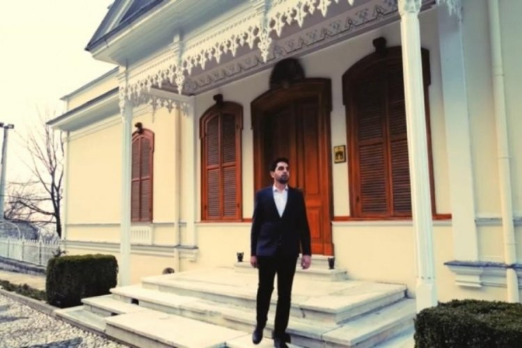 Bursa'nın tarih&icirc; mekanlarında &Ccedil;anakkale t&uuml;rk&uuml;s&uuml;n&uuml; s&ouml;ylediler