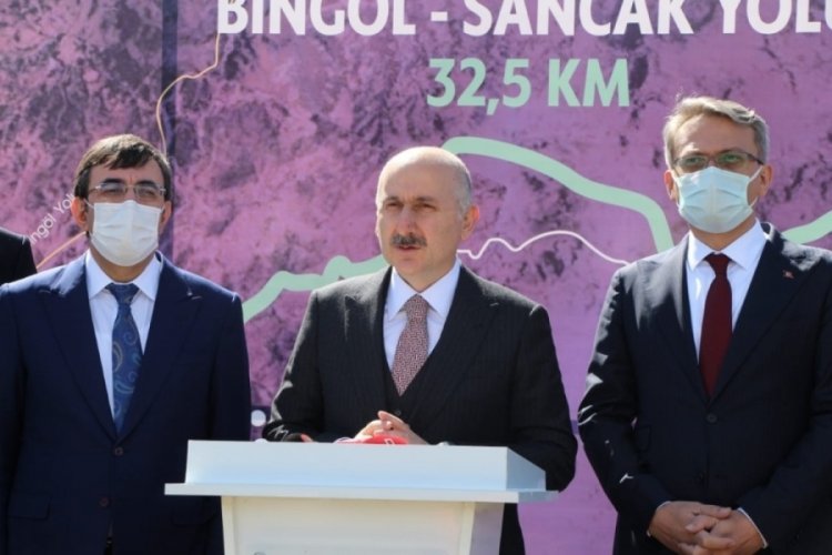 Karaismailoğlu: B&ouml;l&uuml;nm&uuml;ş yol uzunluğumuzu 28 bin 200 kilometrenin &uuml;zerine &ccedil;ıkardık