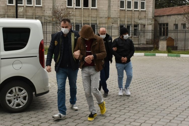 Ter&ouml;r &ouml;rg&uuml;t&uuml; DEAŞ operasyonunda Irak uyruklu 3 ş&uuml;pheli yakalandı
