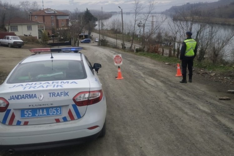 Karantina ka&ccedil;ağı şahıs jandarmaya yakalandı