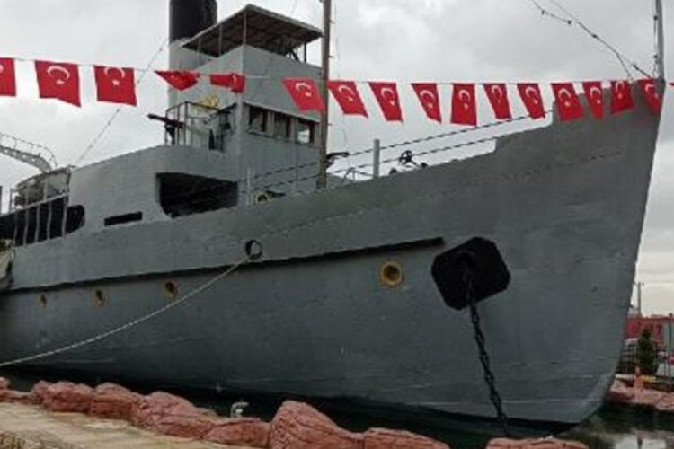 Nusret Mayın Gemisi, pandemide de ziyaret&ccedil;ilerini ağırlıyor