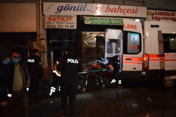 İki grup arasında kavga: 1 &ouml;l&uuml; 2 yaralı