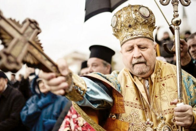 Patrikhanede itiatsizlik depremi! G&ouml;revden alındı