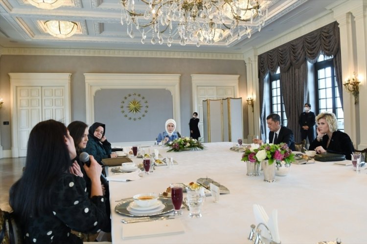 Emine Erdoğan, &ouml;zel gereksinimli &ccedil;ocukların anneleriyle buluştu