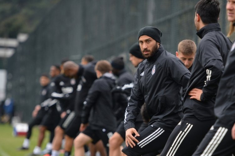 Beşiktaş tek eksikle Fenerbah&ccedil;e ma&ccedil;ının hazırlıklarına başladı