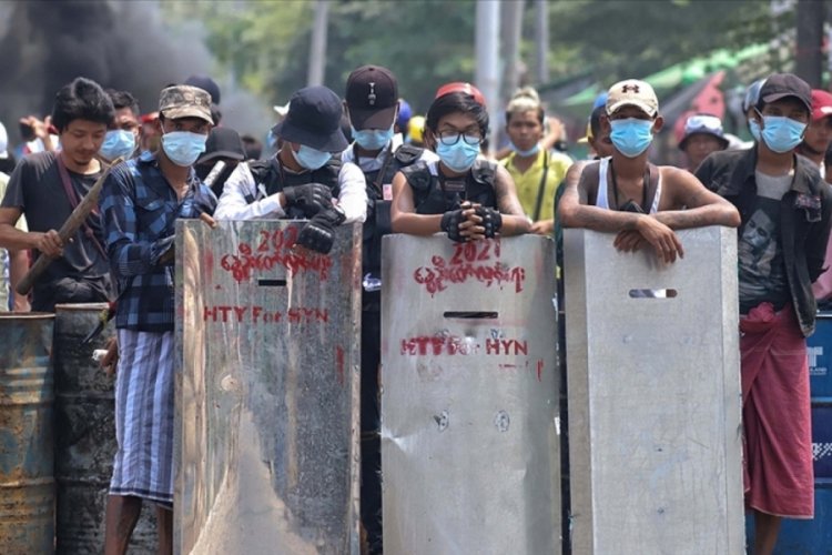 Myanmar'daki protestolarda şimdiye kadar &ouml;lenlerin sayısı 217'ye &ccedil;ıktı