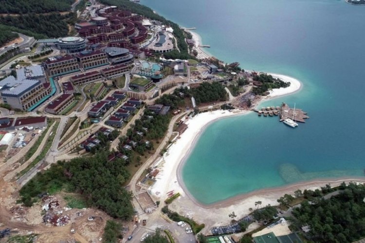 Bodrum sahillerine 'beyaz kum' d&ouml;k&uuml;lmesi tepki &ccedil;ekti