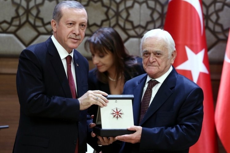 Tarih&ccedil;i Mehmet Gen&ccedil; hayatını kaybetti