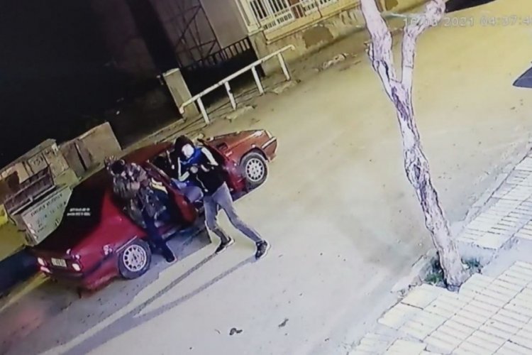 M&uuml;zik marketi kurşunlayan 2 zanlı yakalandı