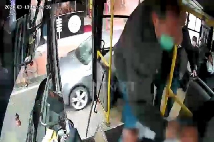 Otob&uuml;s s&uuml;r&uuml;c&uuml;s&uuml;n&uuml; darp ederek ka&ccedil;an şahıs g&ouml;zaltına alındı