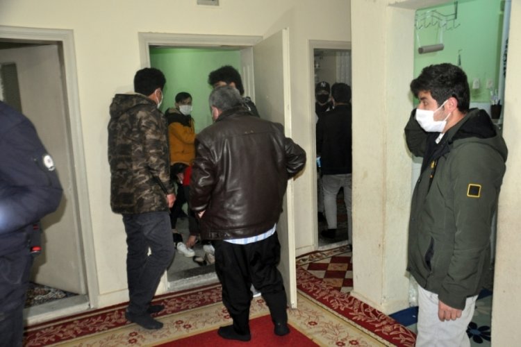 Taziye evinden 61 kişi &ccedil;ıktı!
