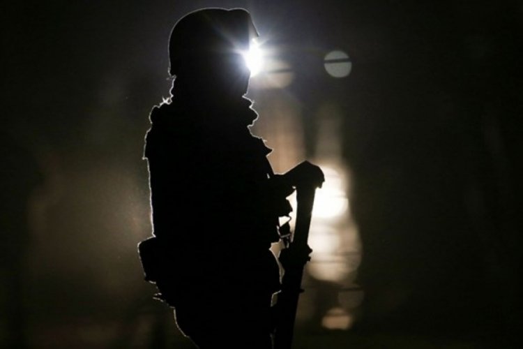 Meksika'da polis konvoyuna pusu: 13 &ouml;l&uuml;