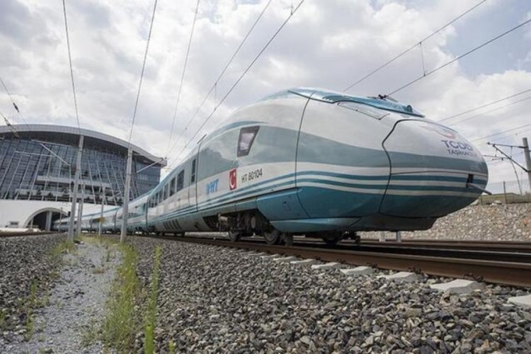 Koronavir&uuml;s sebebiyle durdurulan tren seferleri yeniden başlıyor
