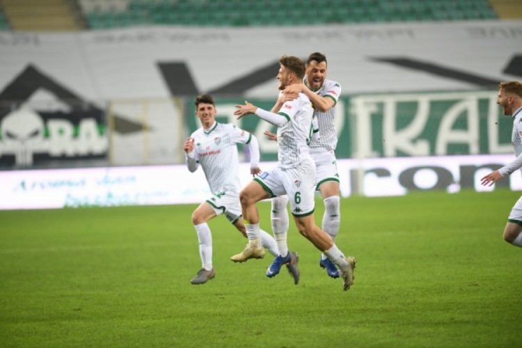 Timsah, Play-Off iddiasını korumak istiyor