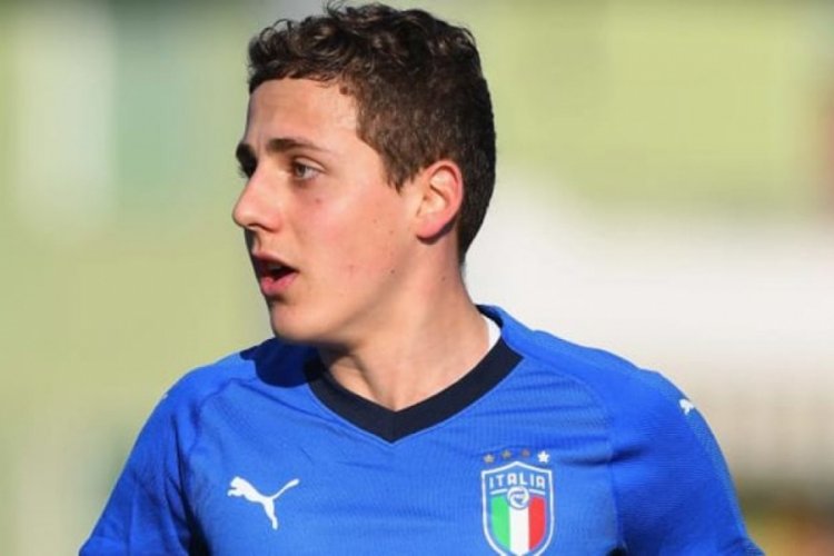 Monaco'lu Arlotti 18 yaşında emekli olup &uuml;niversiteye başladı