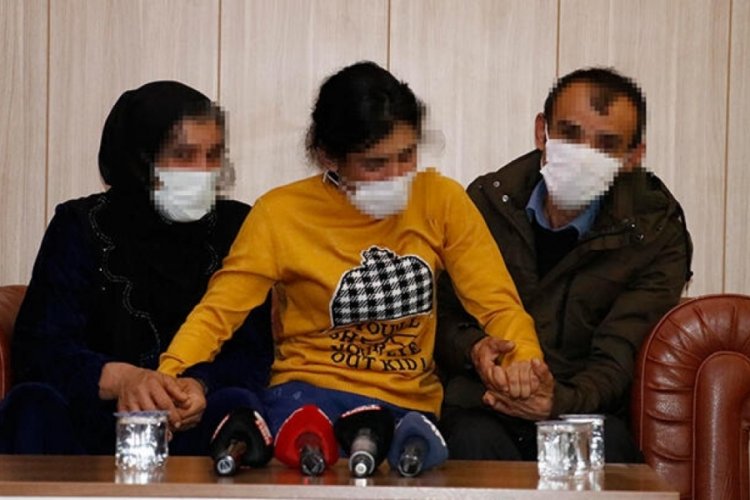 İkna yoluyla teslim olan 2 PKK'lı ailesiyle g&ouml;r&uuml;şt&uuml;