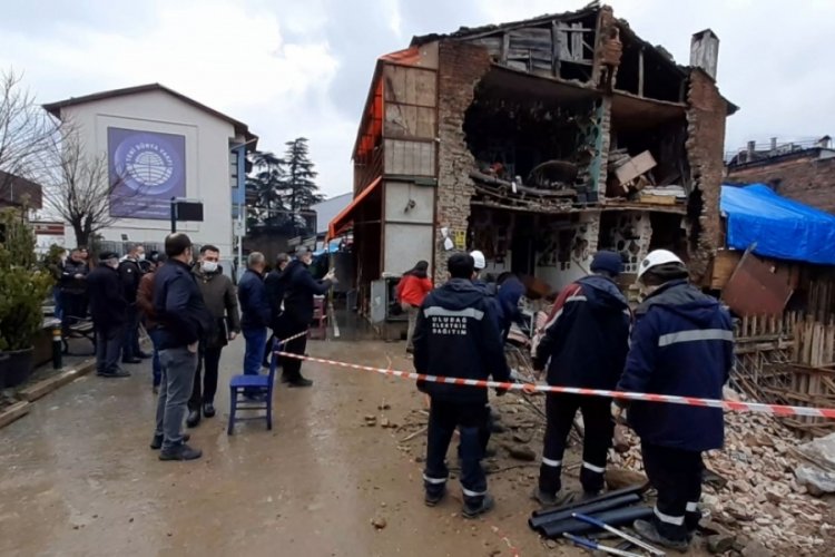 Bursa'da kafe &ccedil;&ouml;kt&uuml;, facianın eşiğinden d&ouml;n&uuml;ld&uuml;!