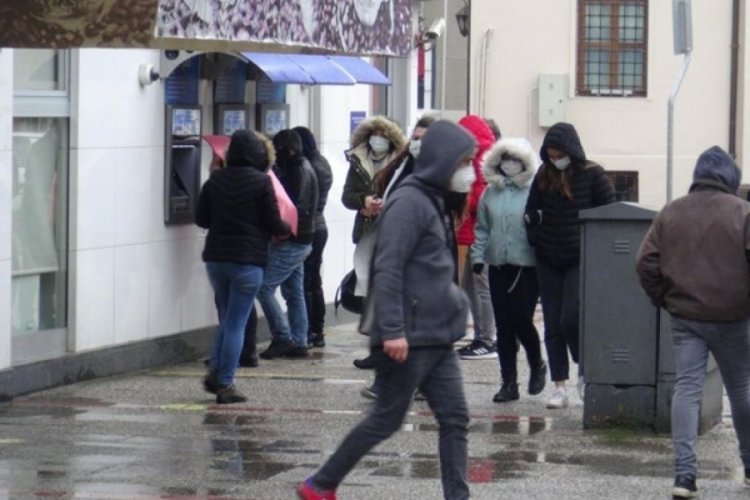 Balıkesir Valisi: Cumartesi evden dışarı &ccedil;ıkmayın
