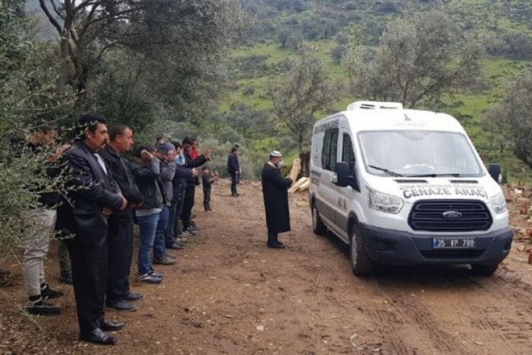 Damat dehşetinde &ouml;len kadın ve annesi toprağa verildi