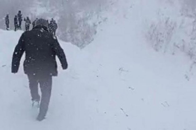 Ardahan'da &ccedil;ığ d&uuml;şt&uuml;, 2 k&ouml;y elektriksiz kaldı