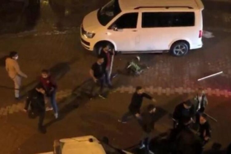 Taş ve sopalarla iş yeri basmaya kalktılar
