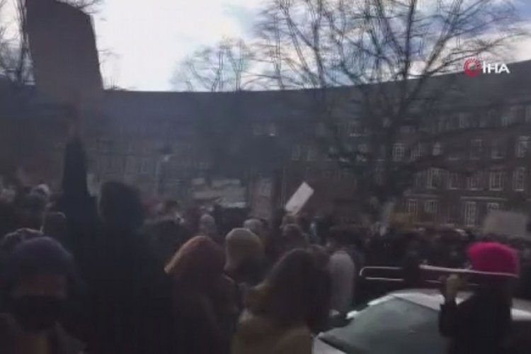 İngiltere'de binlerce kişiden su&ccedil; ve ceza yasa tasarısı protestosu