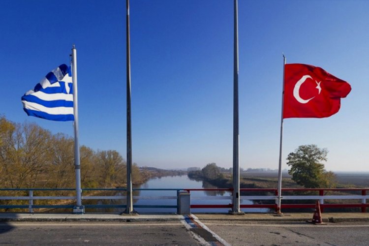 Atina ile Ankara, 'kırmızı telefon' hattında anlaştı