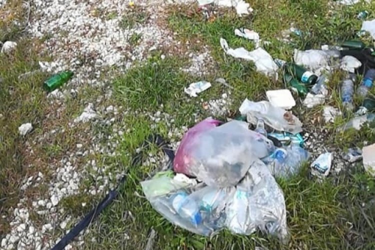 Bursa Doğancı Barajı'nın &ccedil;evresi &ccedil;&ouml;pl&uuml;ğe d&ouml;nd&uuml;!