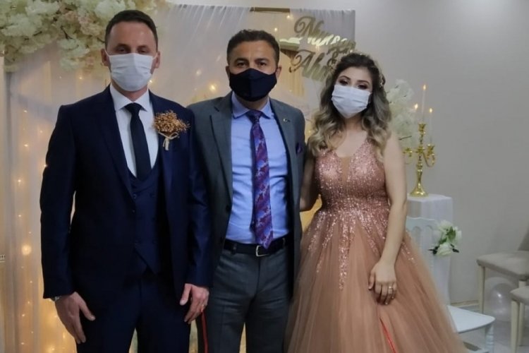 Evlenmek i&ccedil;in sevgilisine şart koştu: Beni devletten isteyin