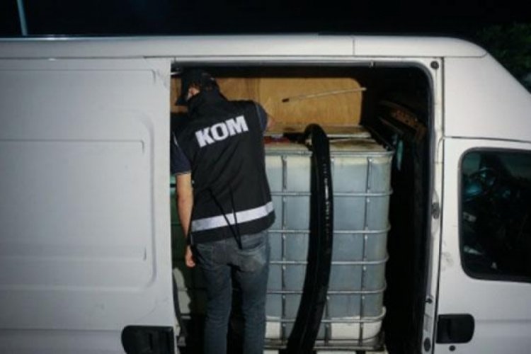 30 bin litre ka&ccedil;ak akaryakıt ele ge&ccedil;irildi